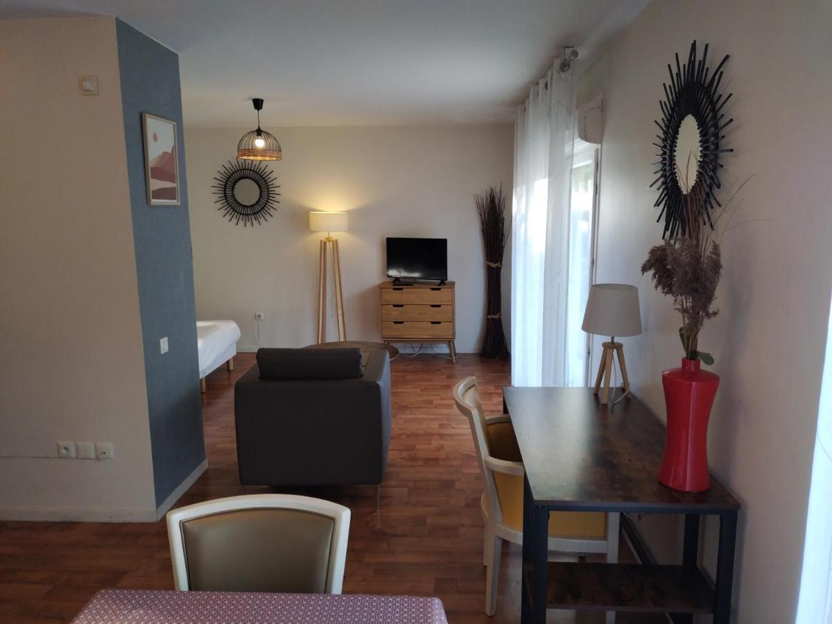 Residence Carouge Appart Hotel ブレティニー・シュル・オルジュ エクステリア 写真