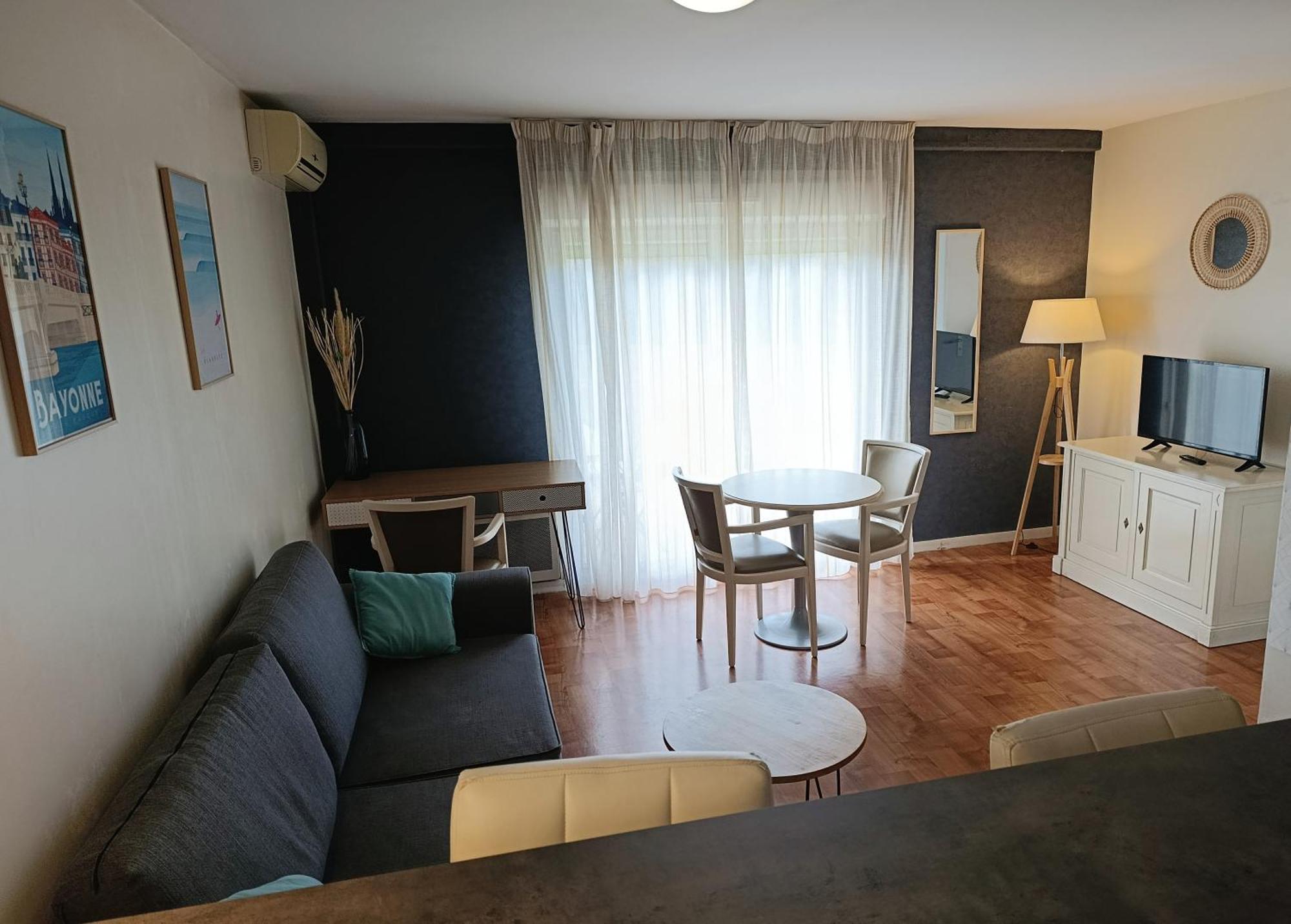 Residence Carouge Appart Hotel ブレティニー・シュル・オルジュ エクステリア 写真